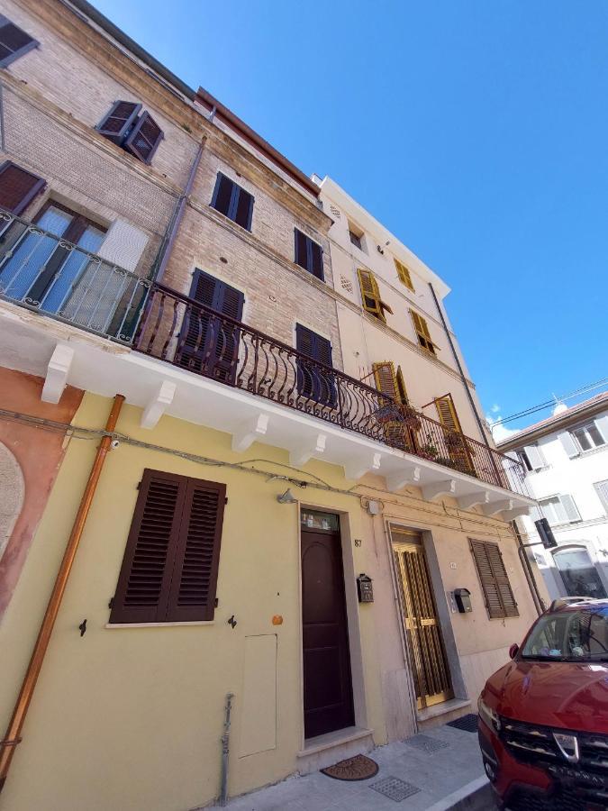 Affittacamere Casa Lilibet Сан-Бенедетто-дель-Тронто Экстерьер фото